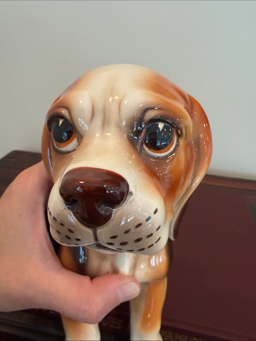 Vintage Lefton Ceramic Beagle Dog Figurine in Brown and Black. - Picture 3 of 8